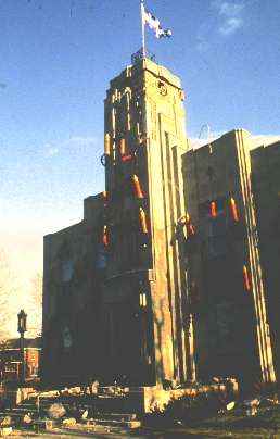 Dommages à Hôtel de Ville Montréal-Est