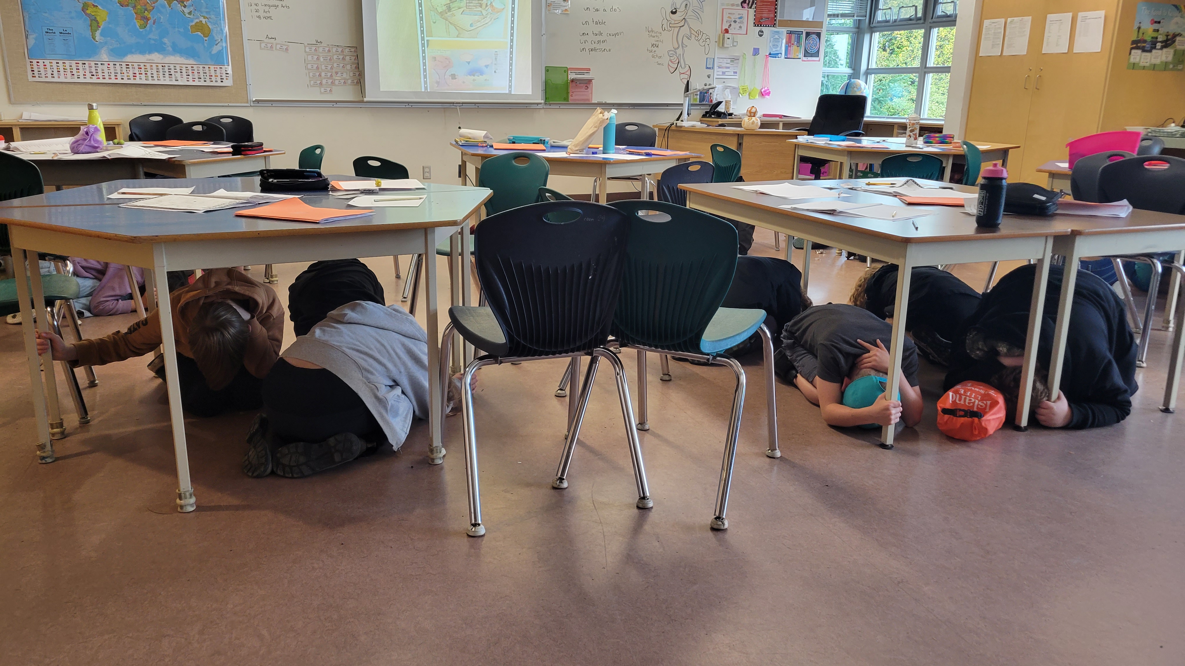 photo des étudiants de l'école primaire ḰELSET
